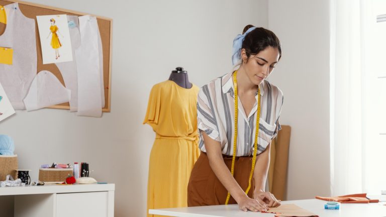 How Does Your Fashion Style Make You Stand Out From Others in Your Community?