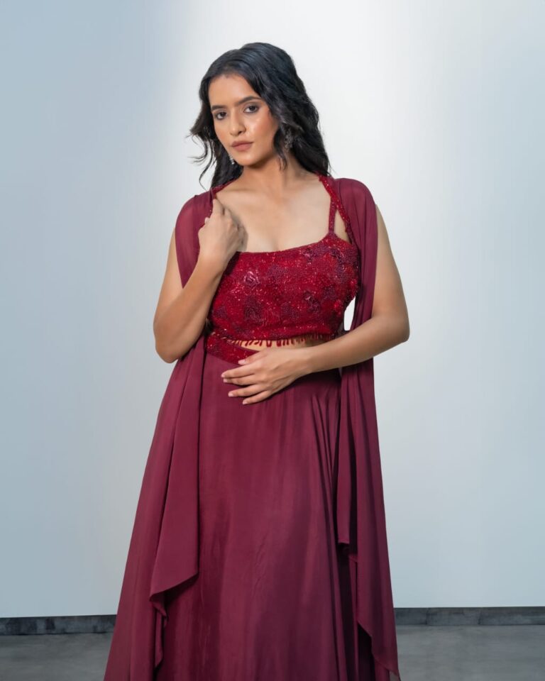 Beautiful Outfit Ideas & Tips for Indian Wedding