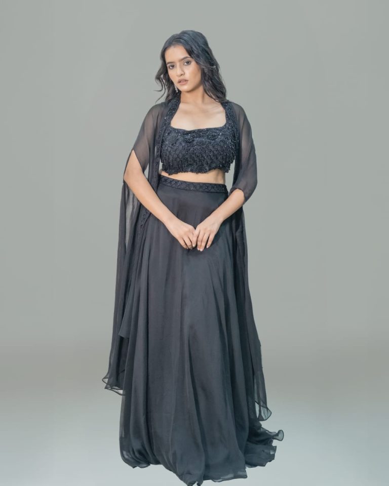 Stunning Black Outfit Ideas for Every Wedding Celebration